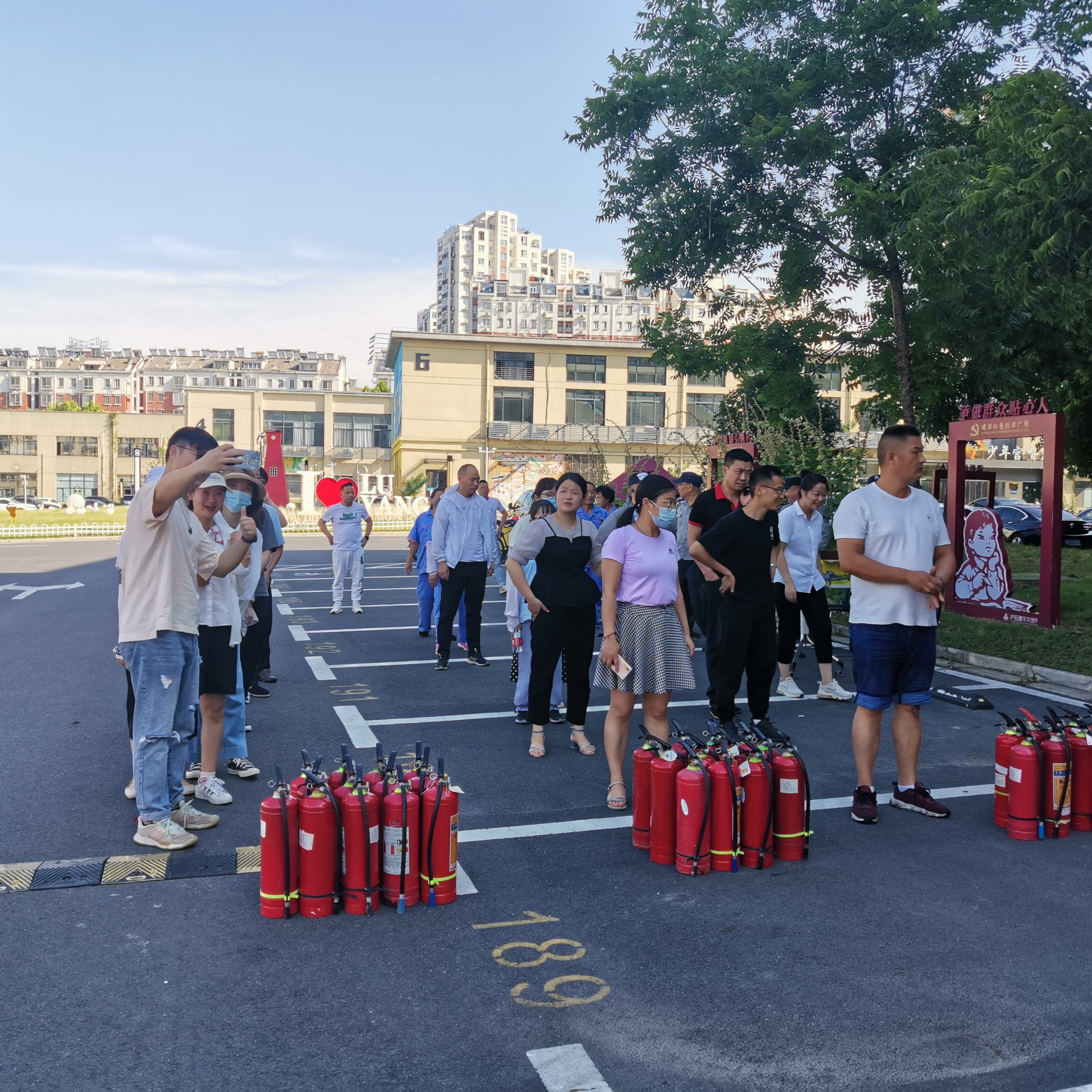 “勤抓演練，常駐安全”廬陽建華文創園開展消防演習活動
