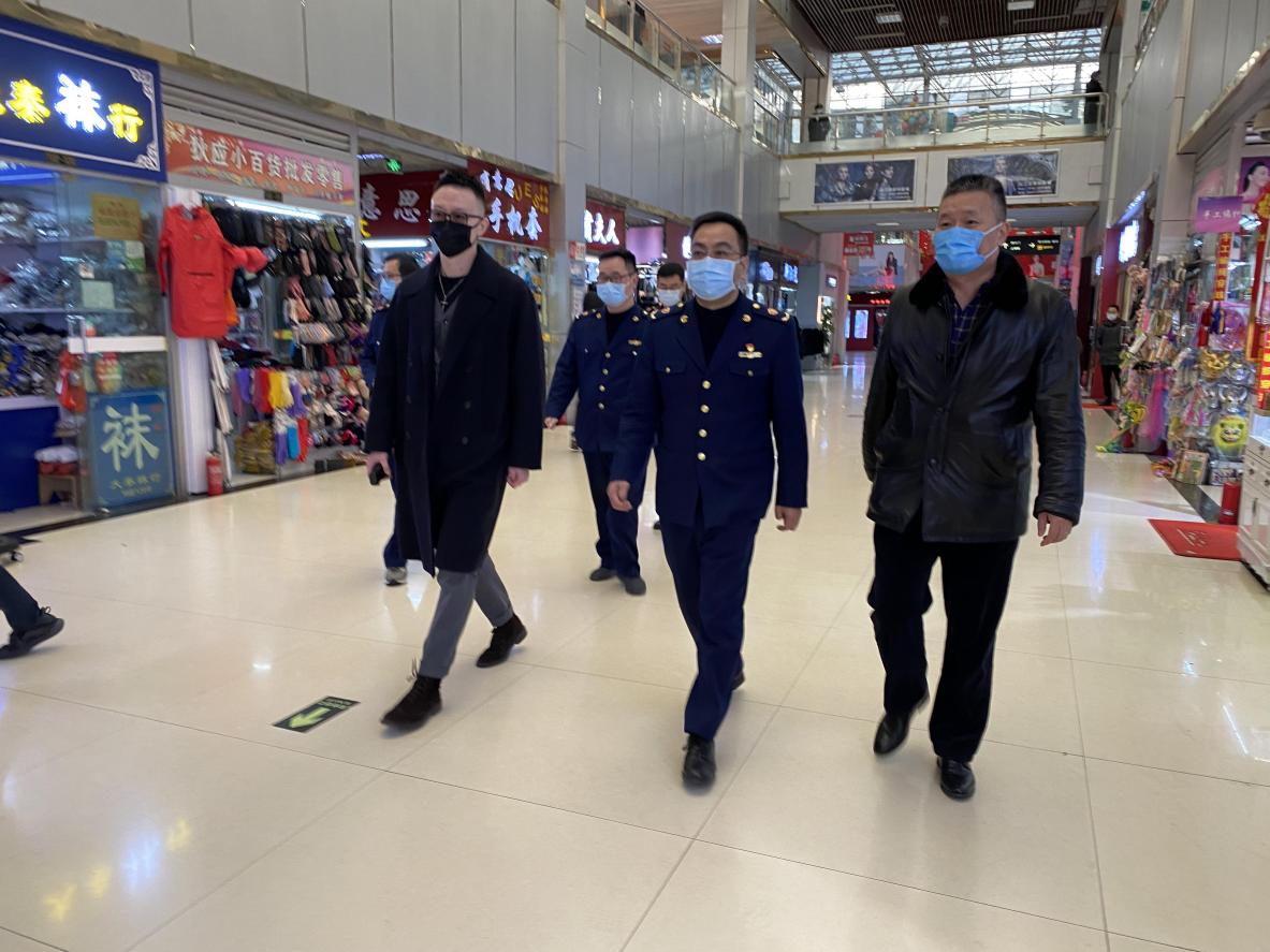 拱墅區市場監管局黨委書記、局長趙斌蒞臨錢江商城 檢查疫情防控工作